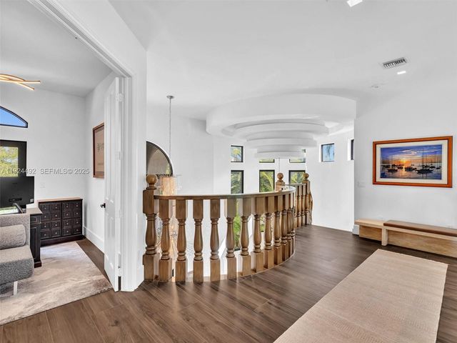 1021 NW 115th Ave, Plantation, FL 33323