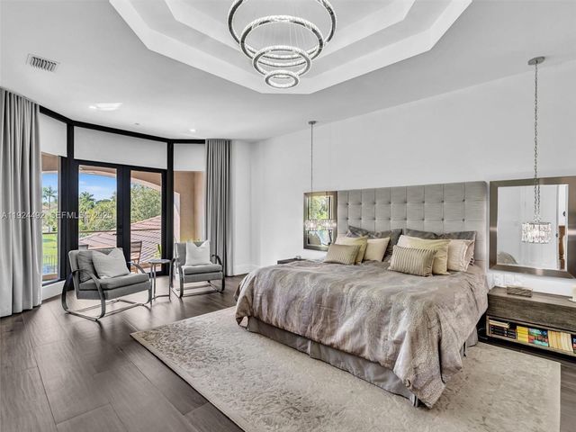 1021 NW 115th Ave, Plantation, FL 33323