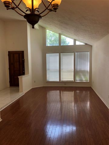 10810 Swan Glen Drive, Houston, TX 77099