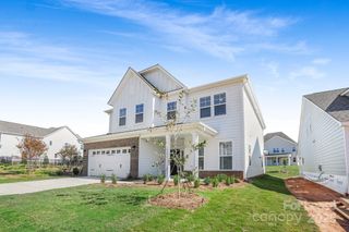 10205 Whitaker Pointe Drive, Huntersville, NC 28078