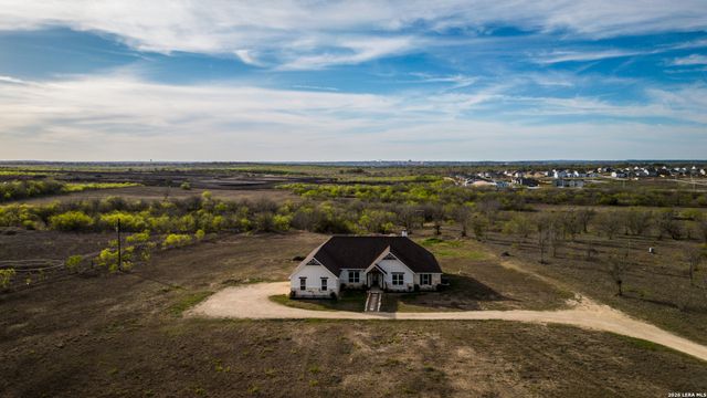 1642 Scull Rd, San Marcos, TX 78666