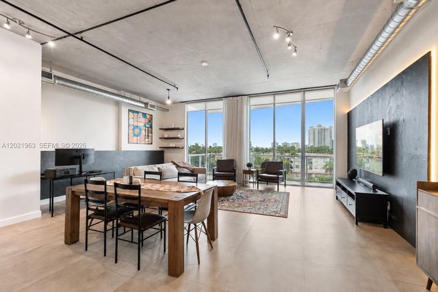 3029 NE 188th St 405, Aventura, FL 33180