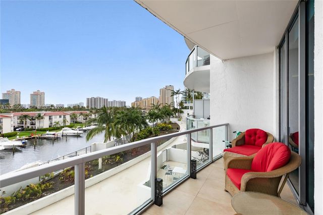 3029 NE 188th St 405, Aventura, FL 33180