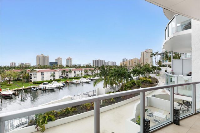 3029 NE 188th St 405, Aventura, FL 33180