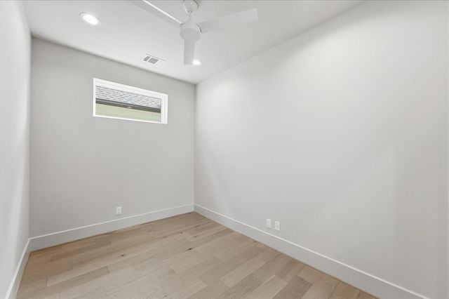 8555 Forum Drive, Houston, TX 77055