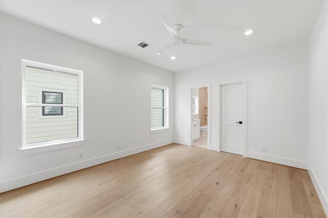 8555 Forum Drive, Houston, TX 77055