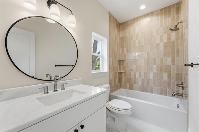 8555 Forum Drive, Houston, TX 77055