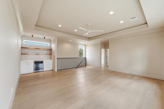 8555 Forum Drive, Houston, TX 77055
