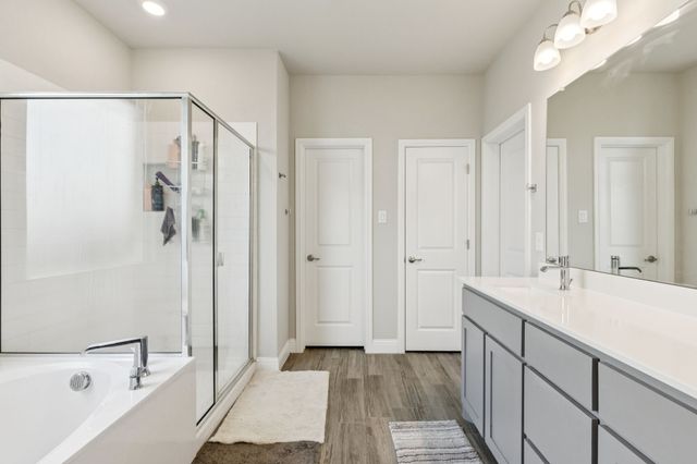 622 Summer Grove Drive, Midlothian, TX 76065