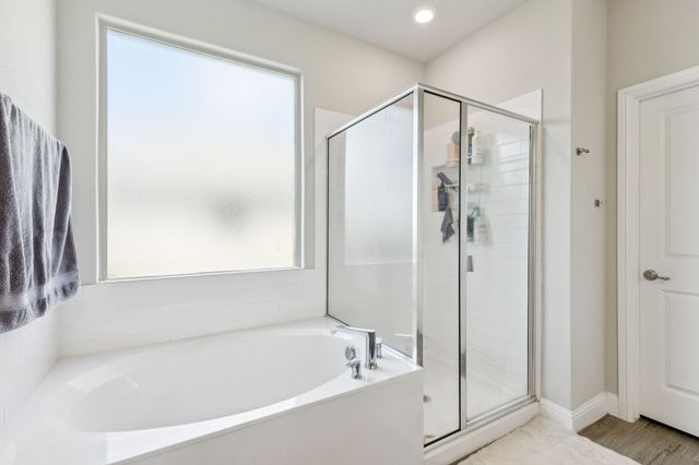 622 Summer Grove Drive, Midlothian, TX 76065