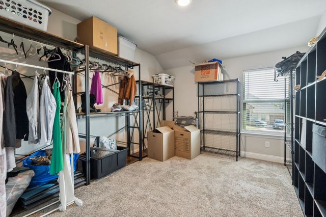 622 Summer Grove Drive, Midlothian, TX 76065