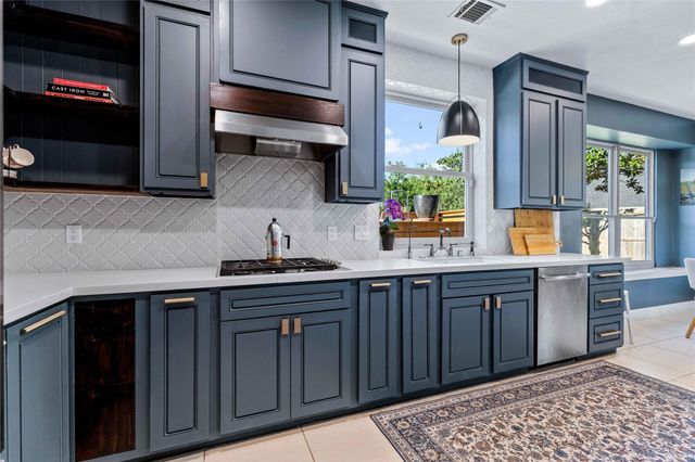 8802 Throckmorton Lane, Houston, TX 77064