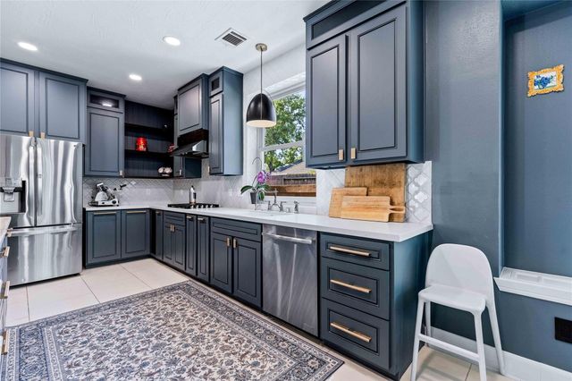 8802 Throckmorton Lane, Houston, TX 77064