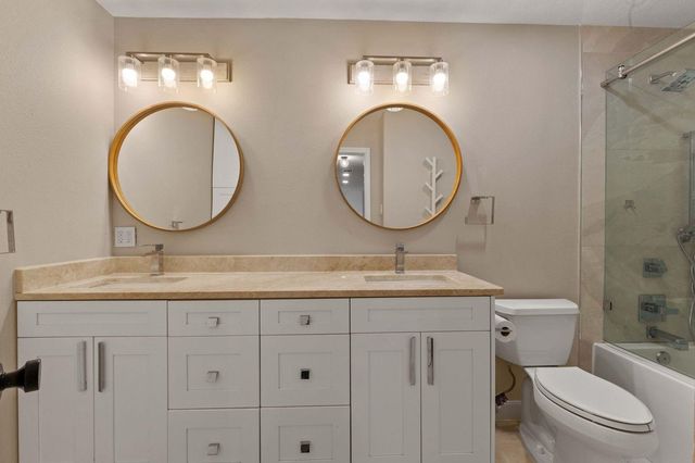 8802 Throckmorton Lane, Houston, TX 77064