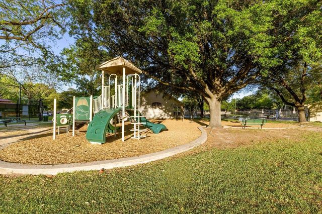 8802 Throckmorton Lane, Houston, TX 77064