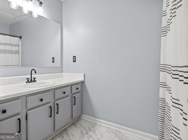 3878 Trenton Drive, Snellville, GA 30039