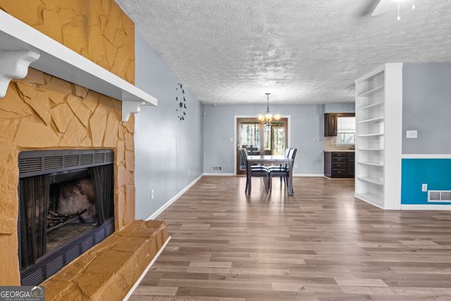 3878 Trenton Drive, Snellville, GA 30039