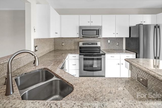 8228 Legare Court, Charlotte, NC 28210
