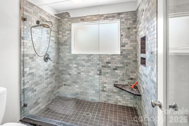 8228 Legare Court, Charlotte, NC 28210