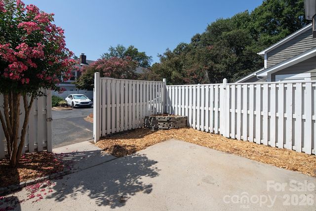 8228 Legare Court, Charlotte, NC 28210
