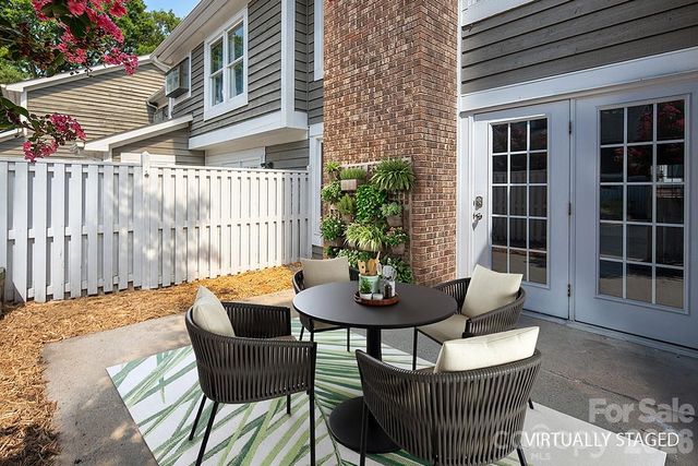 8228 Legare Court, Charlotte, NC 28210
