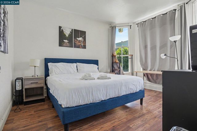 3414 Andover St., Oakland, CA 94609