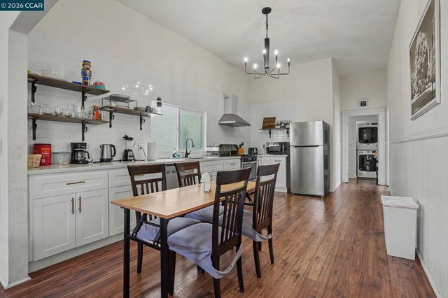 3414 Andover St., Oakland, CA 94609