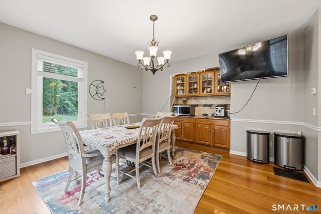 1932 Hartford Turnpike, North Haven, CT 06473