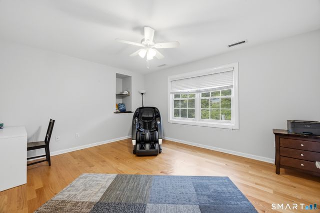 1932 Hartford Turnpike, North Haven, CT 06473