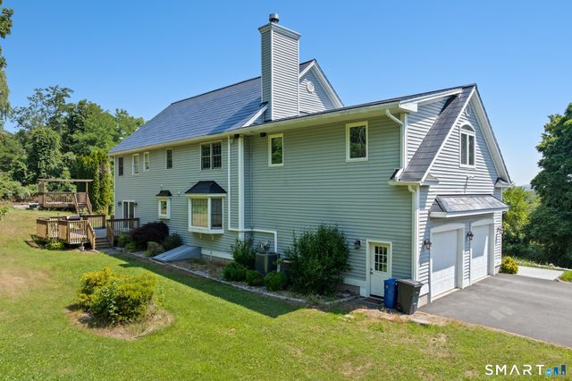 1932 Hartford Turnpike, North Haven, CT 06473