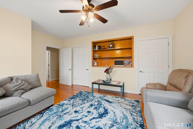 1932 Hartford Turnpike, North Haven, CT 06473