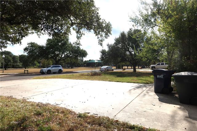 1008 Puryear Drive, College Station, TX 77840