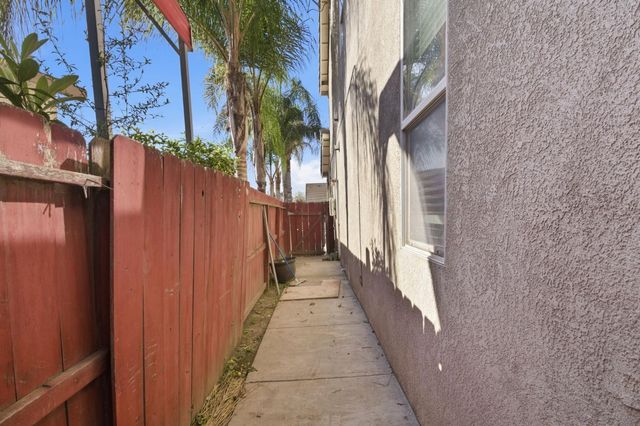 467 Calcite Ave, Lathrop, CA 95330