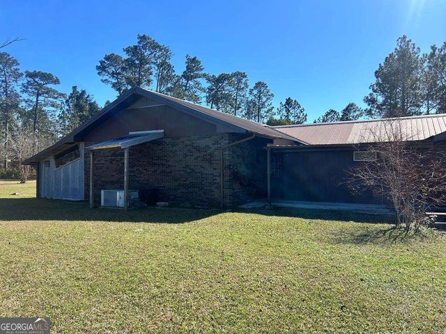 1348 S Us Hwy 1, Alma, GA 31510
