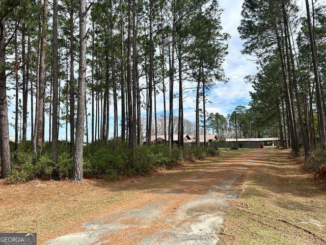 1348 S Us Hwy 1, Alma, GA 31510