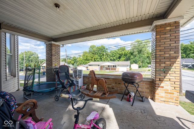 302 N College Avenue, Greencastle, IN 46135