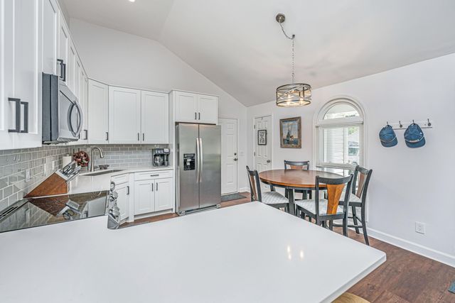 1938 Armory Drive, Mount Pleasant, SC 29466