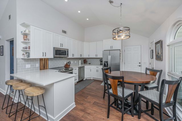 1938 Armory Drive, Mount Pleasant, SC 29466
