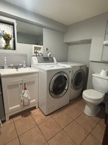 4825 W Jarlath Street, Lincolnwood, IL 60712