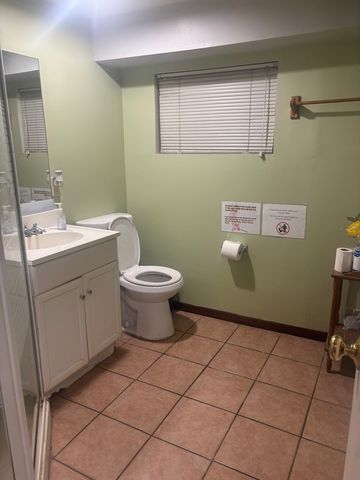 4825 W Jarlath Street, Lincolnwood, IL 60712