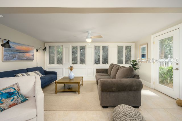 91 Lawton Rd, Hilton Head Island, SC 29928