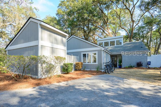 91 Lawton Rd, Hilton Head Island, SC 29928