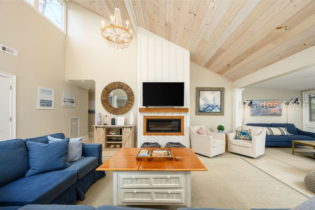 91 Lawton Rd, Hilton Head Island, SC 29928