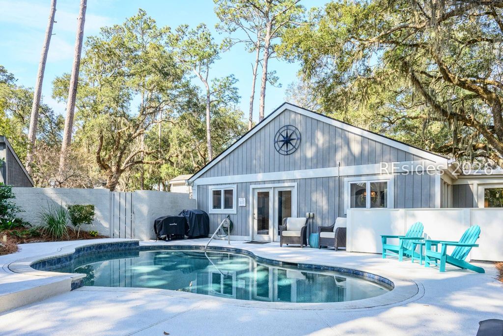91 Lawton Rd, Hilton Head Island, SC 29928