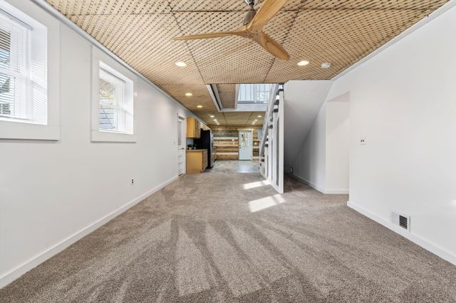 618 N 40 Street, Council Bluffs, IA 51501