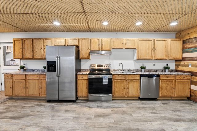 618 N 40 Street, Council Bluffs, IA 51501