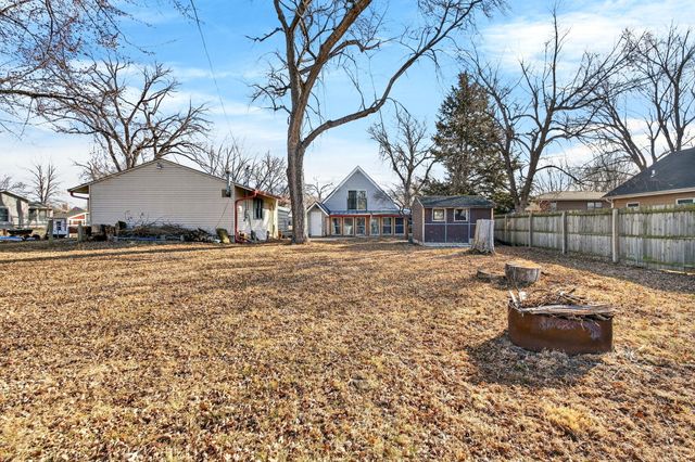 618 N 40 Street, Council Bluffs, IA 51501