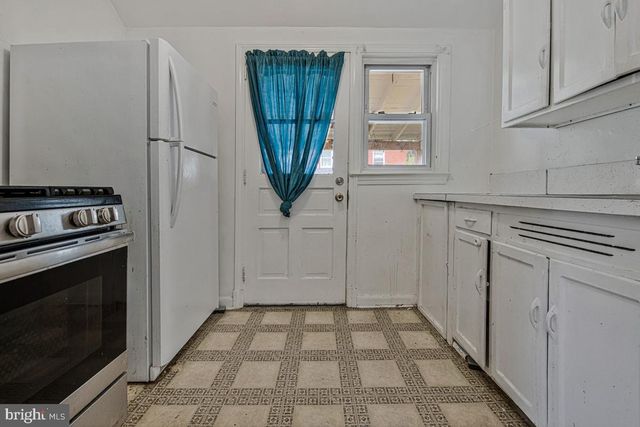 3518 LONGFELLOW ST, Hyattsville, MD 20782