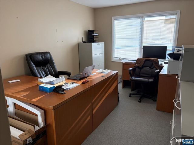 22 Ridge Road 2nd Floor, Lyndhurst, NJ 07071