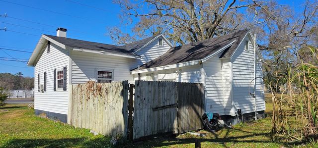 5676 Soutel Drive, Jacksonville, FL 32219